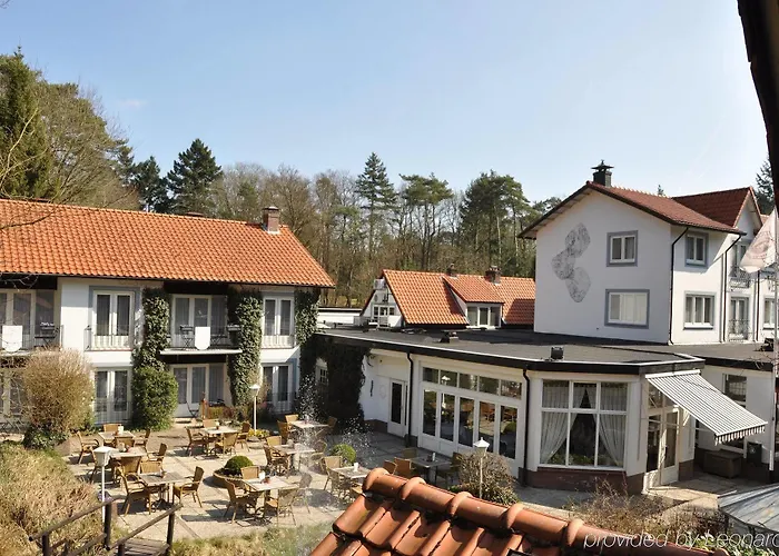 Landgoedhotel Vennendal מלון 4*