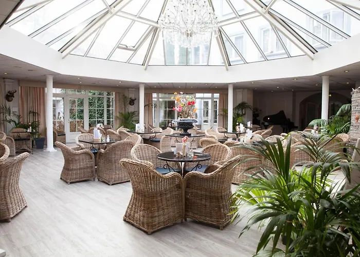 Landgoedhotel Vennendal מלון נונספייט