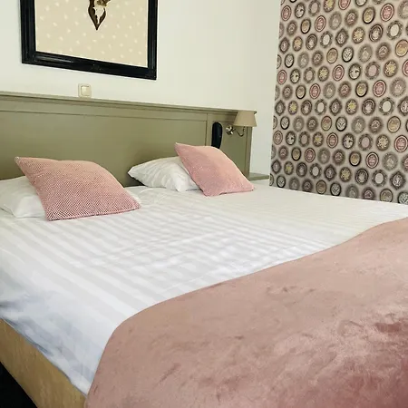 فندق Landgoedhotel Vennendal 4*